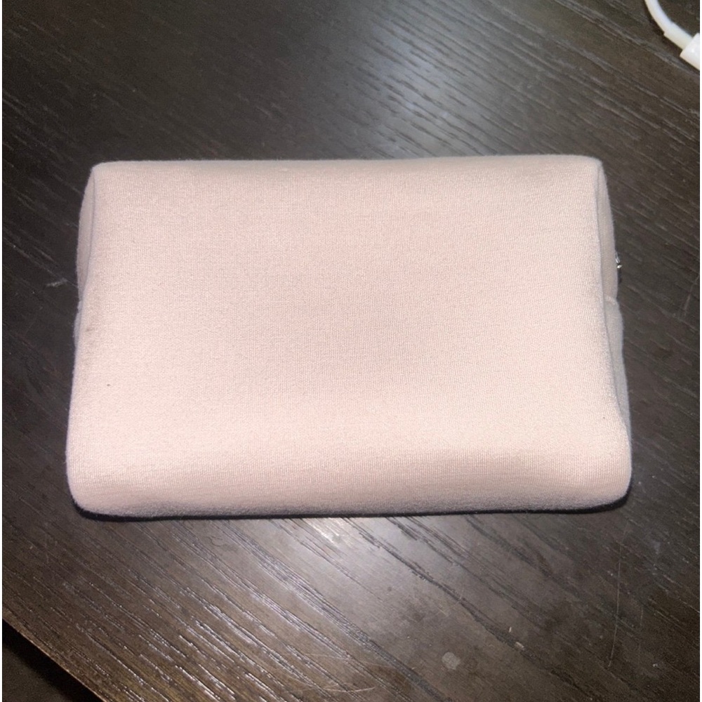 NIB Genuine DIOR Soft Pink Makeup Bag - Picture 4 of 4